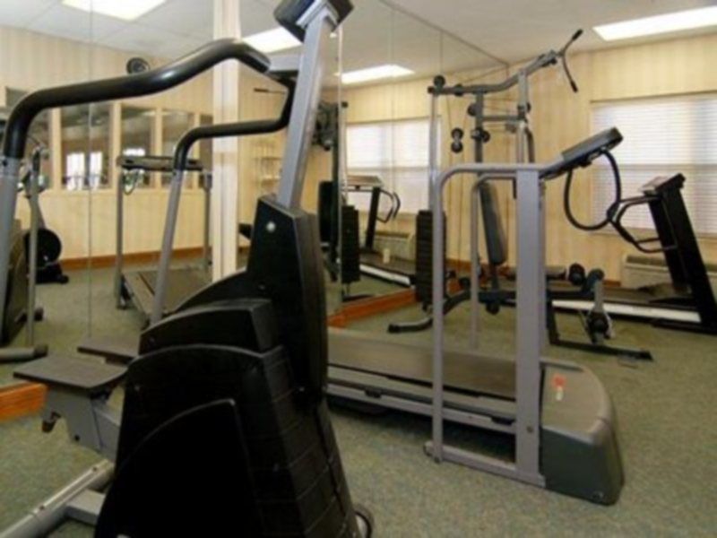 Quality Inn & Suites I-35 E-Walnut Hill Dallas Facilities photo